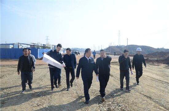 关注路网建设 推进项目进度——常务副市长黄金龙施工现场调研